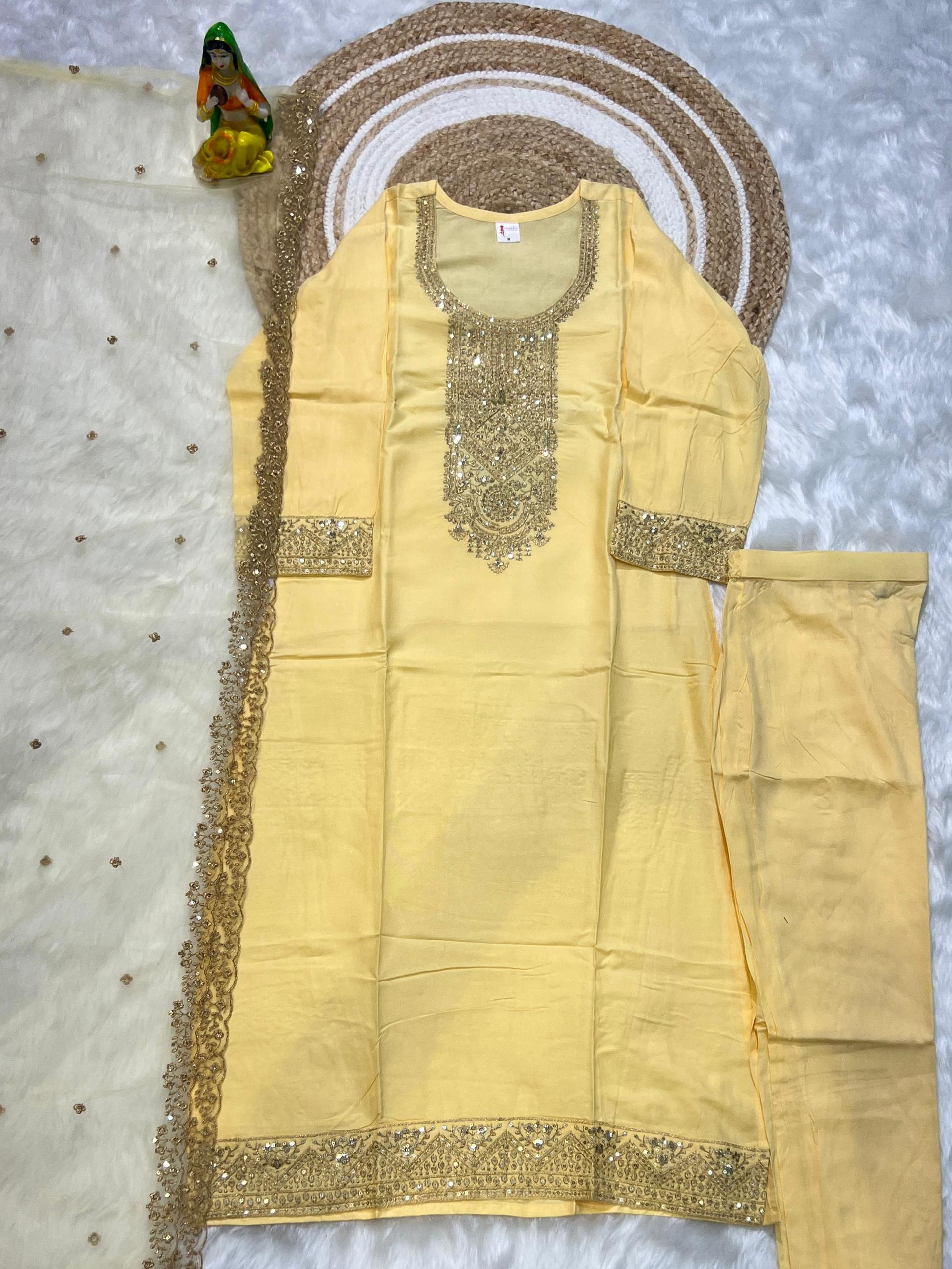 Light Lemon Yellow Silk Blend Kurta Set With Heavy Gold Zari Work - Image 5