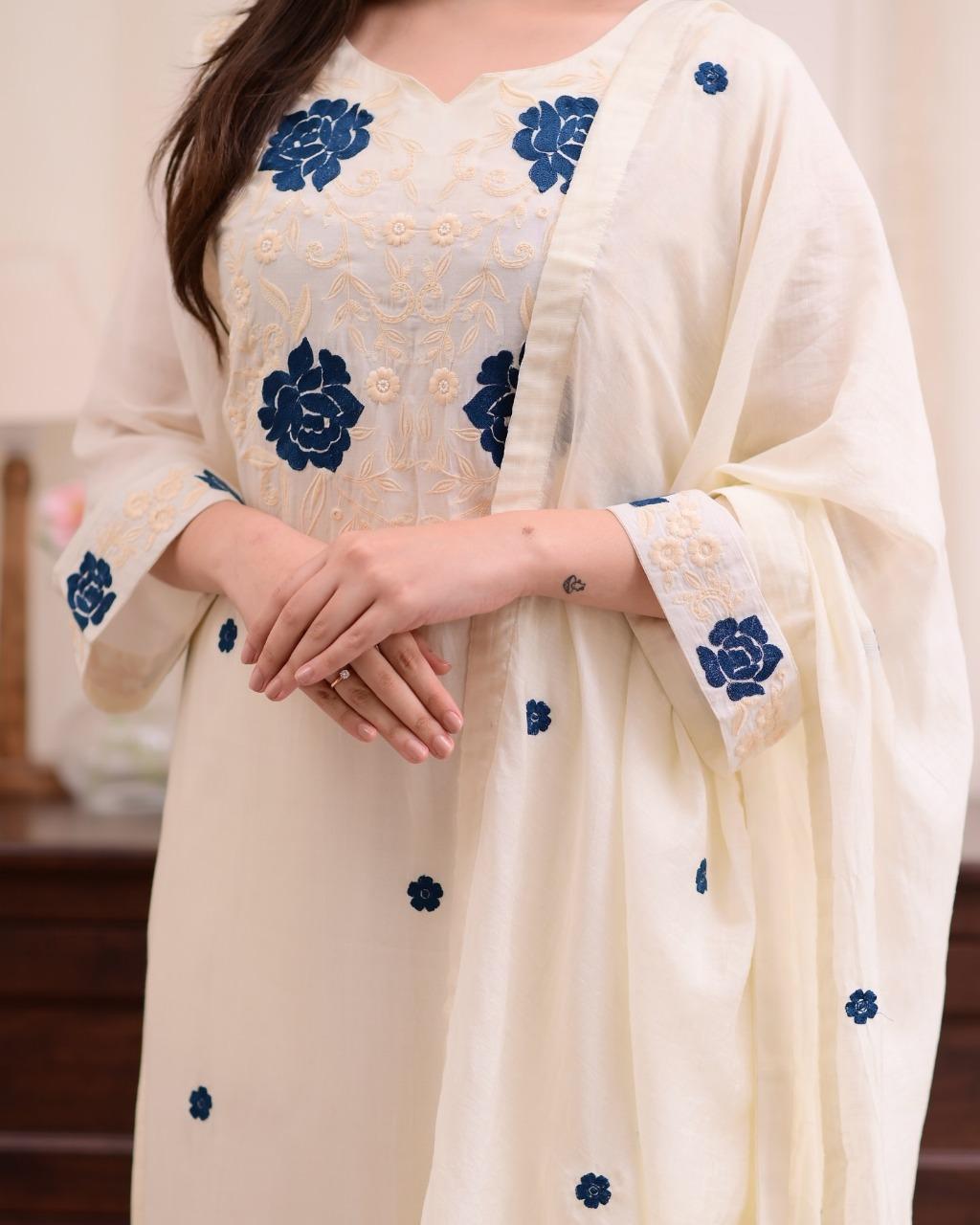 Elegant Ivory Kurta Set With Contrast Navy Blue Floral Embroidery - Image 2