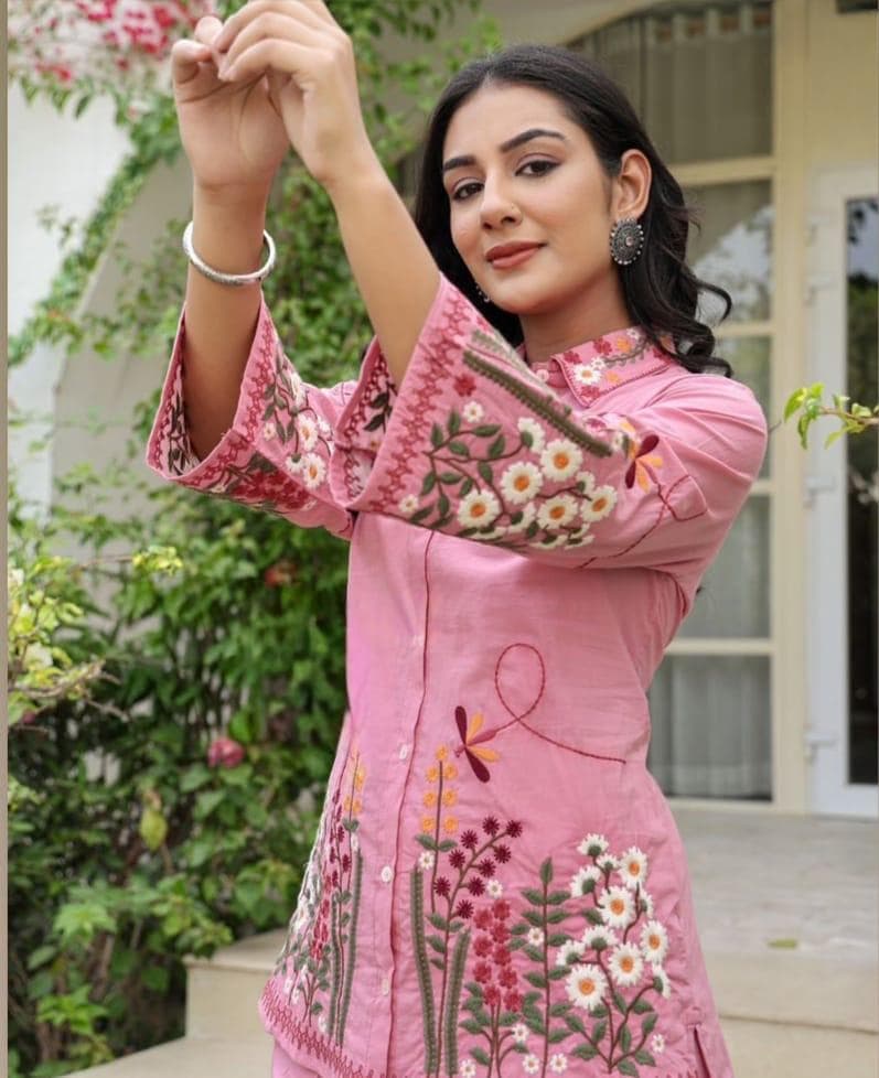 Women’s Dhabu Cotton Kurti Pant Set With Embroidery Work - Image 7