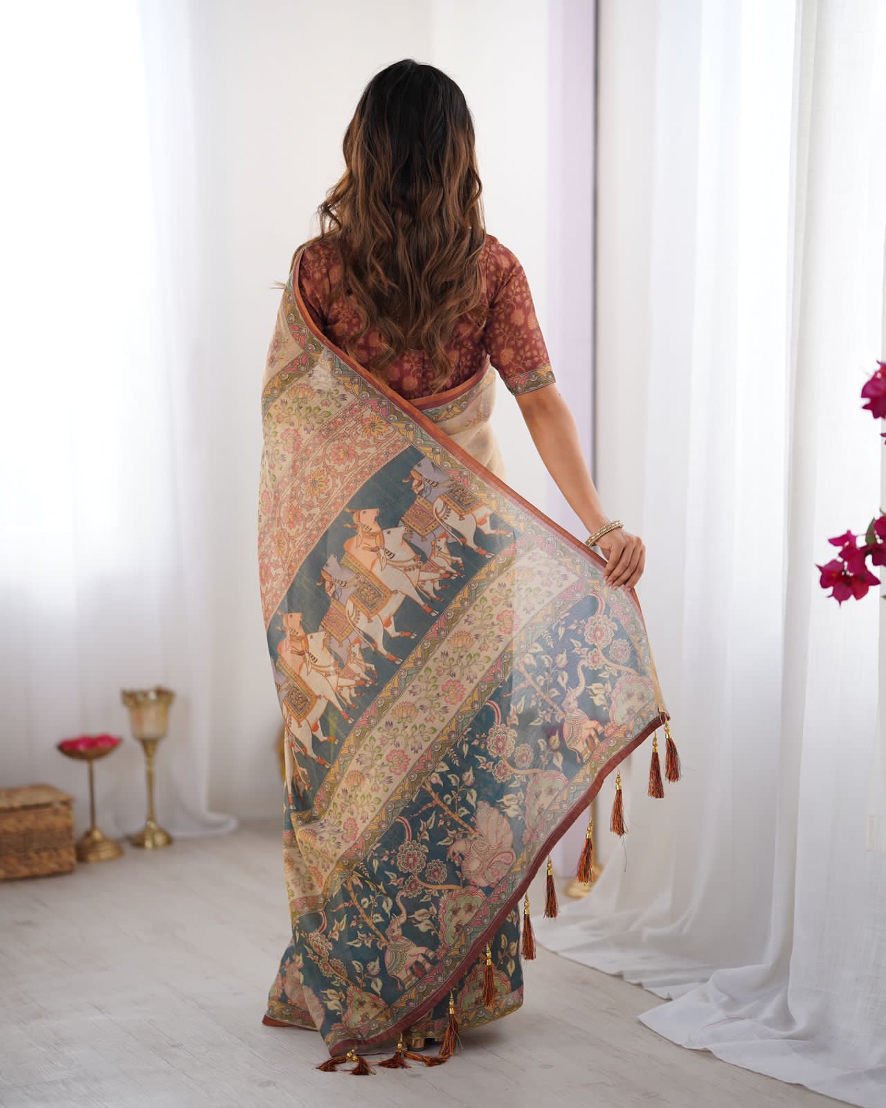 Beige & Teal Printed Saree For Women | Elegant Traditional Ethnic Wear - Image 2